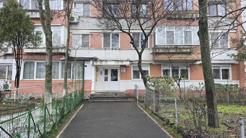 Micro 17 Vis a Vis de Oficiul Postal Nr. 9