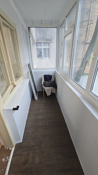 Micro 17 Vis a Vis de Oficiul Postal Nr. 9