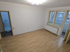 Micro 17 Vis a Vis de Oficiul Postal Nr. 9